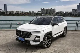 出自宝骏的SUV，空间媲美CR-V，配1.5T+自动驾驶，14万多拿下顶配图片