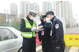 这里警务室的同志，全部是军运会安保原班人马图片