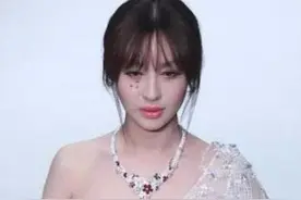 李菲儿穿“鱼骨裙”走秀，网友：可能对美有什么误会图片