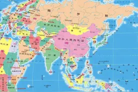 在世界地图上，为什么俄罗斯看上去比两个中国还大？图片