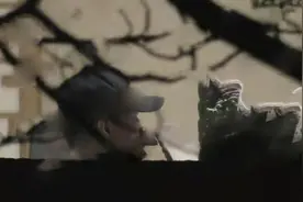 胡军一家四口聚餐，12岁康康不苟言笑不似同龄人，九儿甜似妈妈图片
