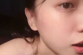 小说：我陪美艳邻居去医院，她脸红：等我一下。转身进了妇科图片