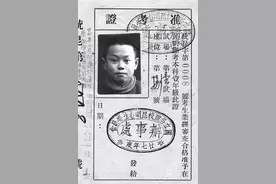 跟爱因斯坦谈笑风生的杨振宁，年轻的时候差点就毕不了业图片