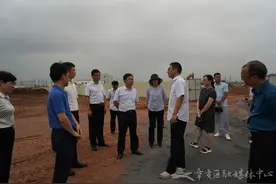 连天浪深入章贡高新区水西产业园调研图片