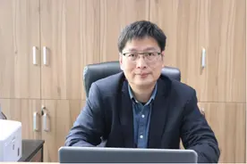 上海分公司 红色经典分享《苦难辉煌》图片