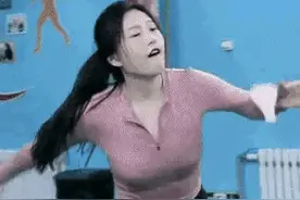GIF趣图十张（114）妹子你说的话想一想，好有画面感图片
