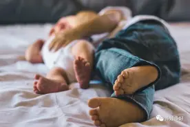 “我在职场打拼，孩子在学校打架”图片