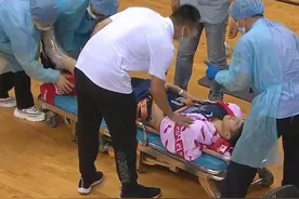跟腱断裂！CBA悍将遭遇重伤赛季报销，受伤瞬间让人看得太揪心图片
