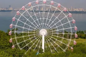一眼万年！“东湖之眼”摩天轮18日开放，13分14秒360度鸟瞰东湖山水图片