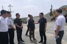 张家口下花园：区委副书记、区政府代区长韩俊峰深入企业一线督导检查安全生产工作图片