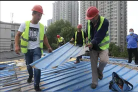 柿园路约1200平方米违建开始拆除，长乐坊街道2000平米违建拆除完毕图片