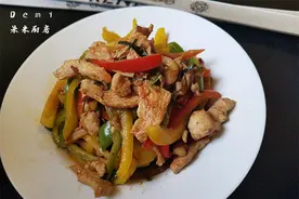 简单好做的家常小炒鸡肉，味美肉嫩，好吃又下饭图片