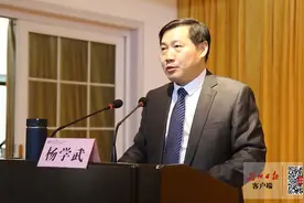 荆州68岁大爷患膀胱癌，医生给他“变出”一个膀胱图片
