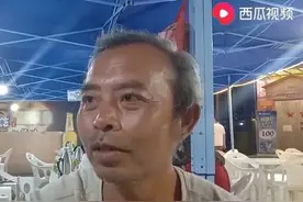 讲金融走红的挂壁老哥——纸箱大叔图片