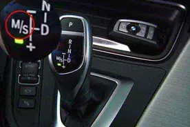 自动挡汽车“踩油就走”？错了，要注意这些方面，不然对车很损害图片