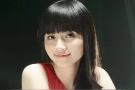2009“快乐女生”刘惜君，颜值高，唱歌好听，为什么淡出娱乐圈？图片