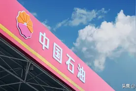 中石油在琼进口LNG突破100航次图片