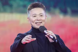 23岁出专辑，9登春晚舞台的"国家一级演员"王宏伟，也翻车了？图片