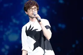 #开口跪系列#时隔多年周传雄再次唱黄昏，还是那么伤感图片
