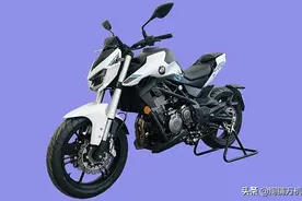 钱江QJ350街车高清组图曝光 发动机上刻有哈雷戴维森标识图片
