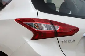 家用省油“买菜车”！日产骐达降至8.5万，比新飞度耐造空间大图片