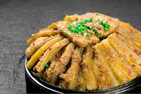 四川人这样做粉蒸肉，肥而不腻，软烂酥香不夹生，夏天吃太下饭了图片