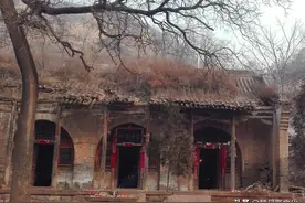 民间故事：懒汉破庙遇懒妇，一只鸡换个美媳妇，入牢千年终成好人图片