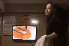 按摩技师撞脸迪丽热巴，遭大批网友围观，如今按摩店已关门图片