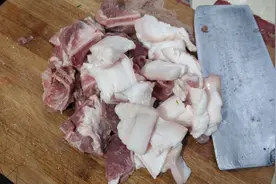 皖西大别山美食——粉皮炖肉，做法很简单，老少皆宜图片