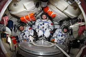 女宇航员刘洋在太空中，该怎么保护女性“隐私”？说出来你别不信图片