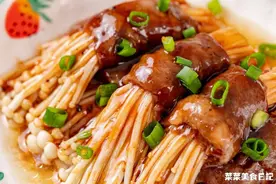 同事从不开火做饭，靠公司微波炉搞定一日三餐！锅都不用洗图片