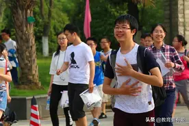 考生估分很高，父亲该不该炫耀？最终结果打了谁的脸图片