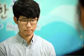 幻灯-韩国英才VS女子擂台赛 20岁男子小将胜崔精图片