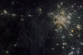 聂海胜拍的北京金光熠熠，卫星告诉你是如何变亮的图片