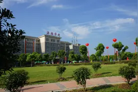合肥滨湖职业技术学院招生“遇冷”，33个专业没招满，缺额1474人图片