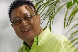 春晚导演王为念：历经两次婚姻，61岁被富婆看上，他有多大魅力？图片