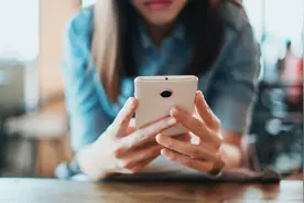成功人士用的是什么手机？2022首选商务智能手机！功能超强倍有面图片