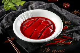 几块钱的鸭血能吃吗？市面上卖的成盒的鸭血猪血，到底是什么做的图片