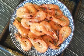 虾线需要去掉吗？告诉你虾的正确吃法，既鲜又香还Q弹图片