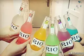 曾经风靡一时的“锐澳鸡尾酒”，为何现在没人喝了？看后令人深思图片