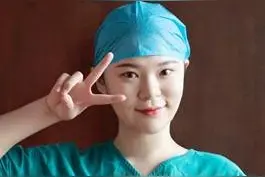 “90后”护士钱莹莹：“在武汉抗疫一线蜕变成长”图片