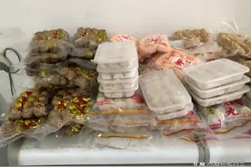 江西南昌，朋友开了10年餐馆，今天关门停业吃散伙饭：彻底认输了图片