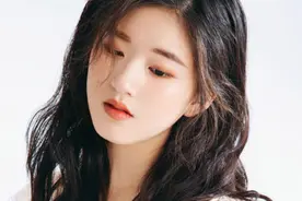 太像了！赵露思撞脸韩国女星朴慧秀，相似度惊人仿佛AI换脸图片