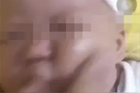 “男技师”掌掴婴儿拍视频，称多打打就睡了！15秒内打了8次！经调查打人者竟是孩子父亲，目前已被拘留图片