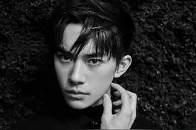 养眼系列丨易烊千玺《Tmagazine》封面大片，没想到这么酷飒图片