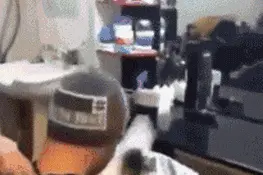 有一个很污的女朋友是一种什么体验？一言不合就开车...哈哈哈哈图片