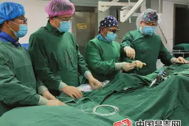 昌吉州中医医院实施首例冠状动脉+脑血管造影术让患者受益图片