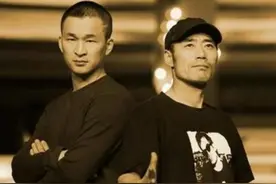 旭日阳刚街头卖唱，阿宝销声匿迹，草根网红终究还是自毁长城了图片