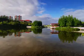坚守生态底线，倒逼产业升级，富源县努力提升城市品位、提高群众幸福指数图片