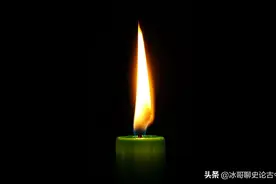 民间故事：寡妇遇意中人，烛光中忽现前夫人面，两人惶恐下地磕头图片